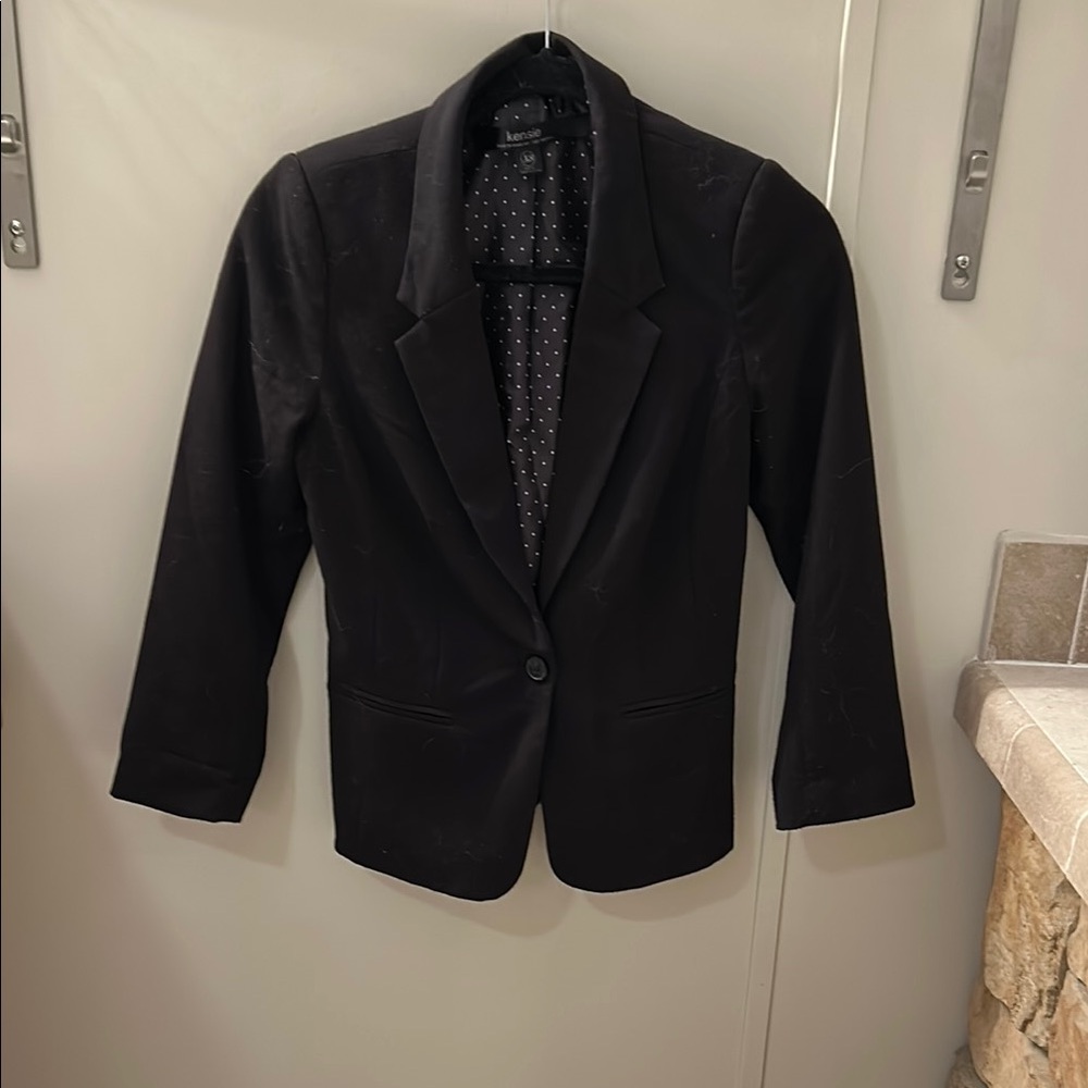 Kensie Black Tailored Blazer with Notched Lapels